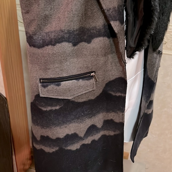 Democracy Size X-Large Vest - Picture 2 of 7